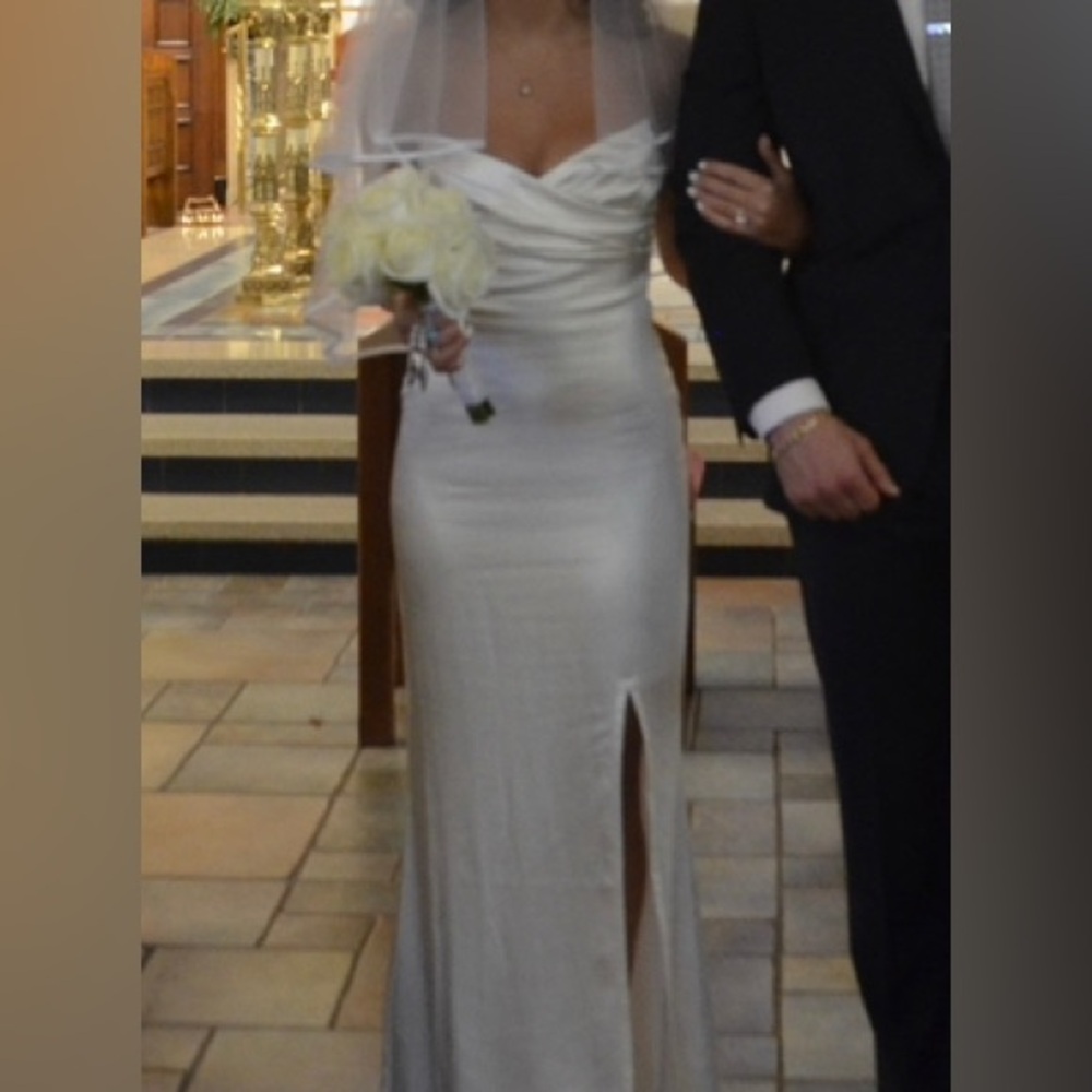Club L London Coraline | White Strapless Maxi Dress With Split - Picture 3 of 3